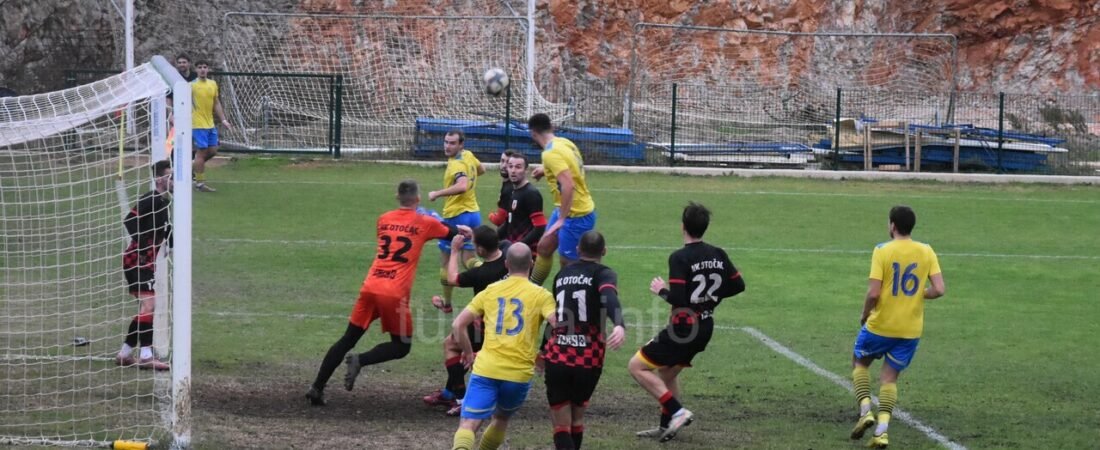 Poraz seniora u Bakru